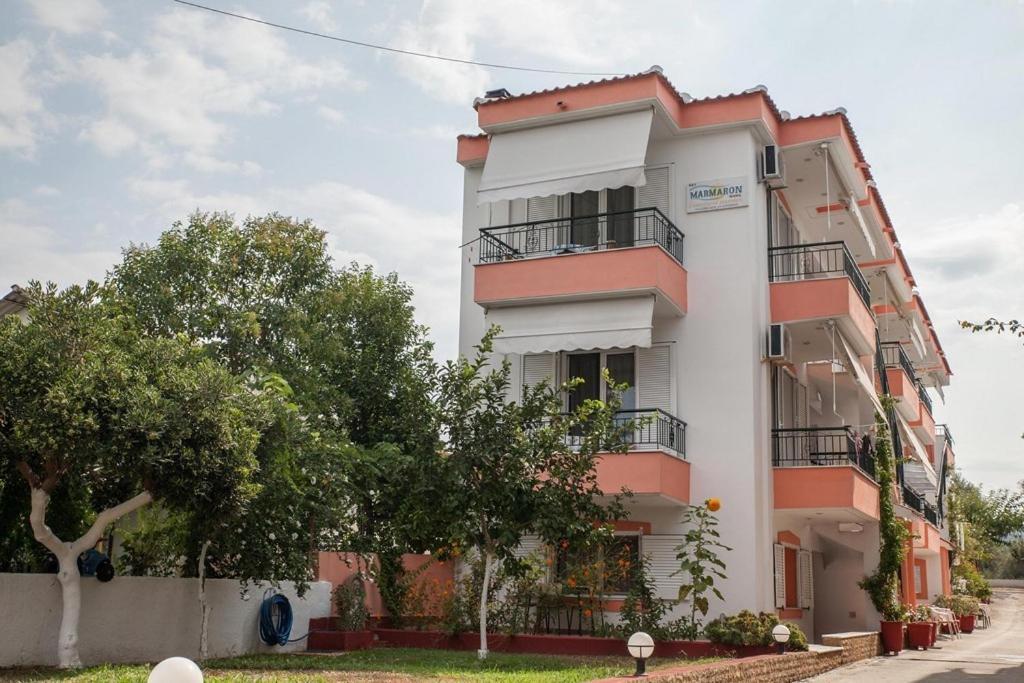 Marmaron Rooms Agiokampos  Exterior foto